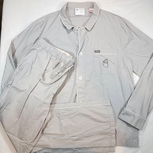 Figs Rare Poplin Cardiology 2 Piece Grey Sleepwear Pajama Set - Picture 1 of 10